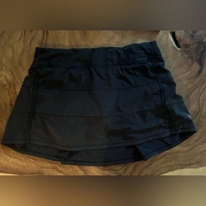 LULULEMON black skirt